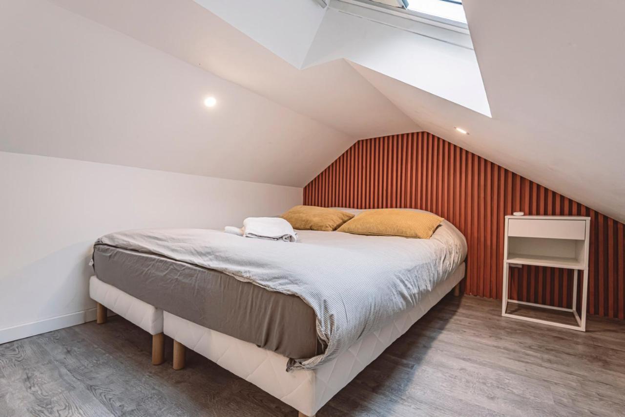 Le Coquet Logement Climatise Face A La Cathedrale - 3G Ρενς Εξωτερικό φωτογραφία