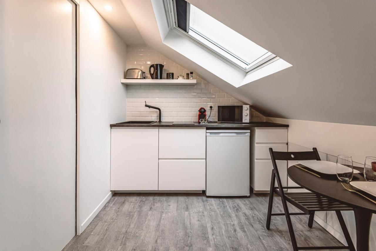 Le Coquet Logement Climatise Face A La Cathedrale - 3G Ρενς Εξωτερικό φωτογραφία